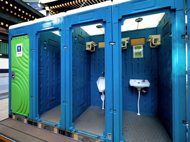 Best Wedding porta potty rental  in Benton, IL